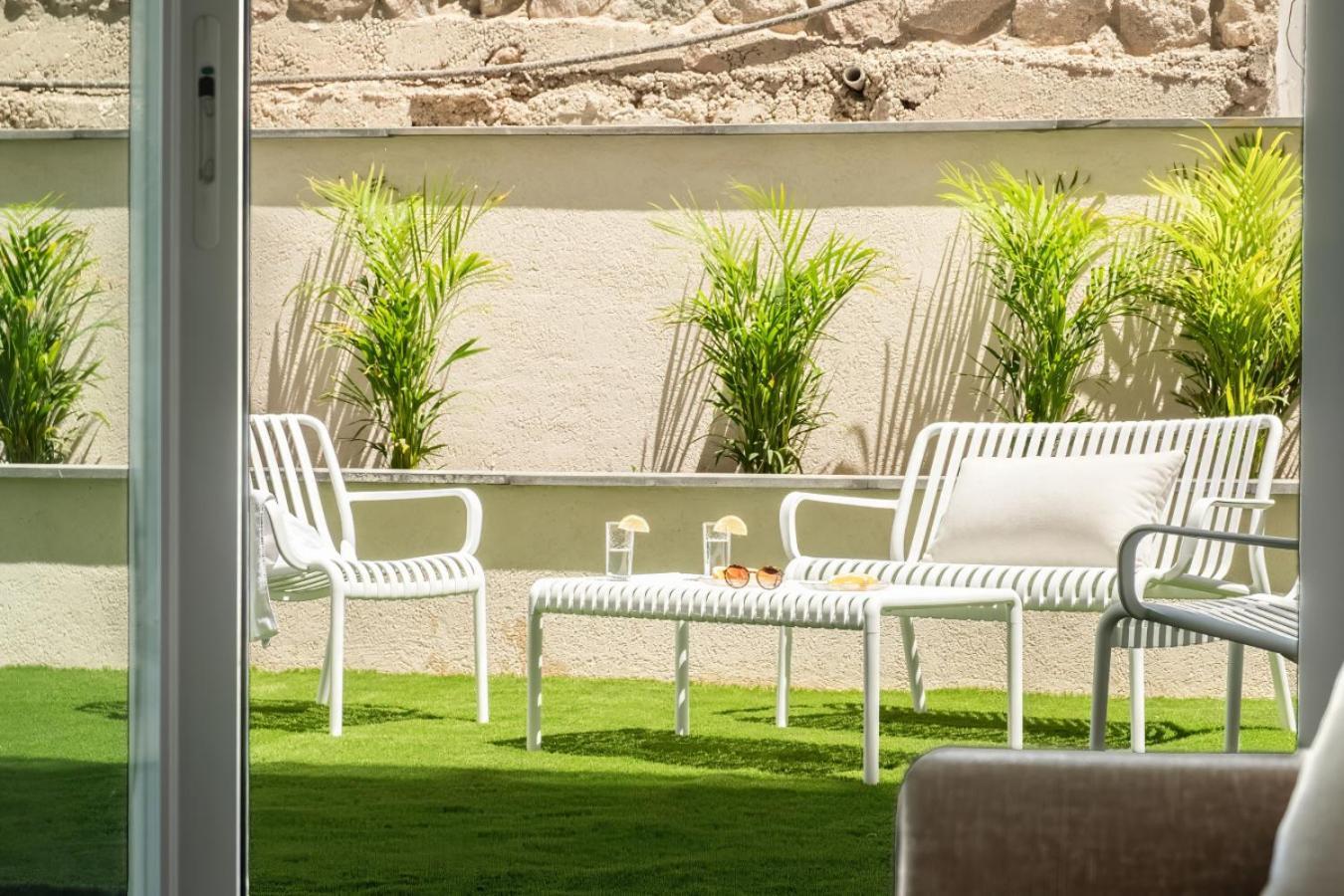 Apartment Red Canyon Cozy Garden By Sea N' Rent