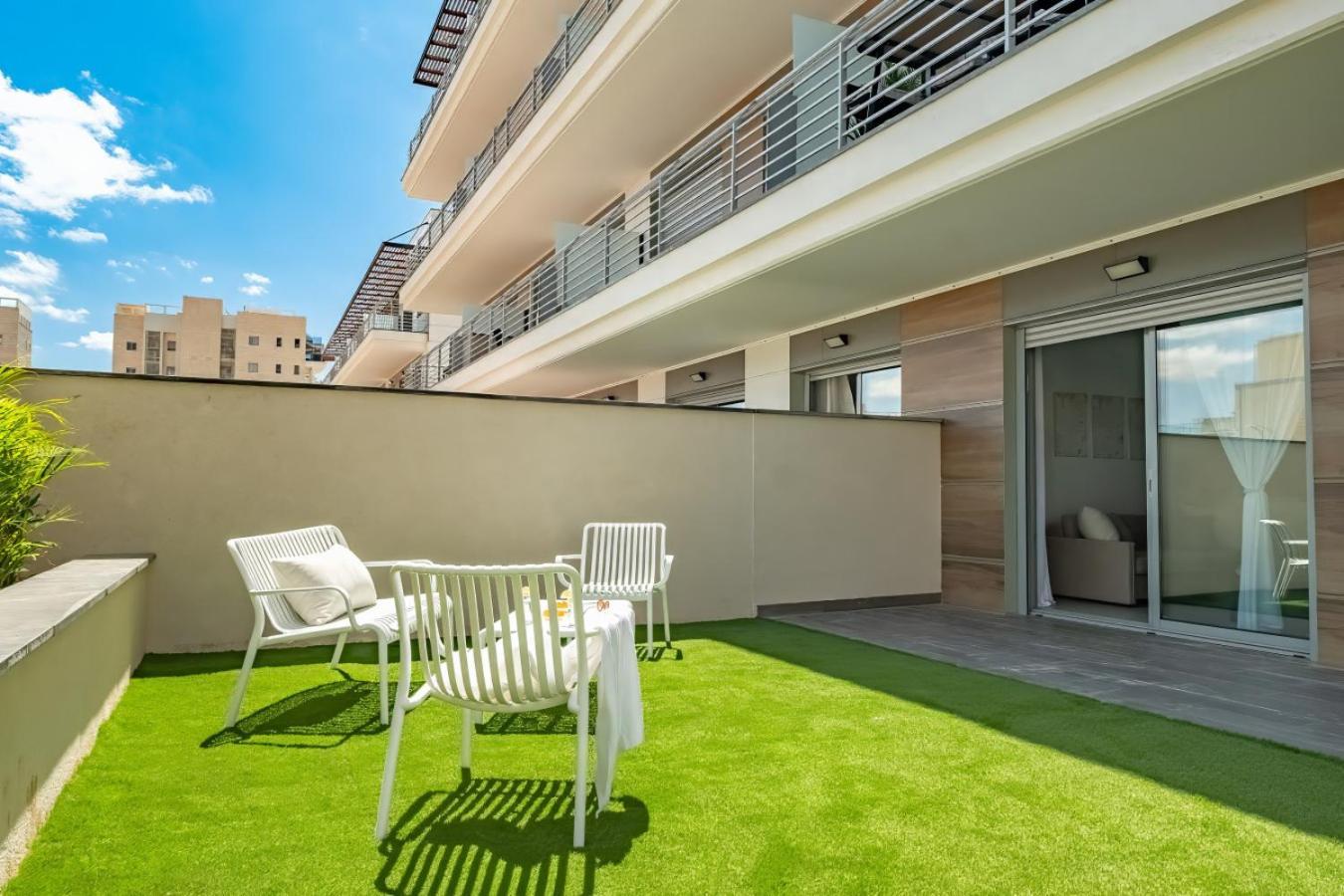 Red Canyon Cozy Garden By Sea N' Rent Apartment *